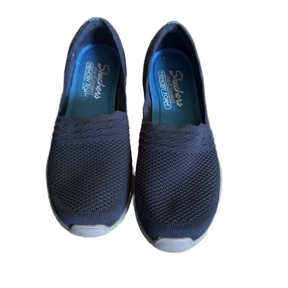 Skechers